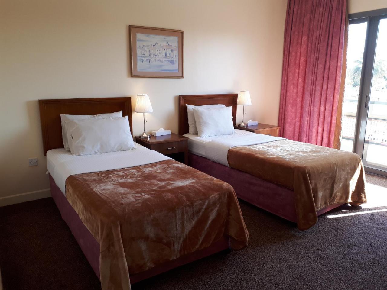 Top Hotel Apartments Al-Ain Eksteriør billede