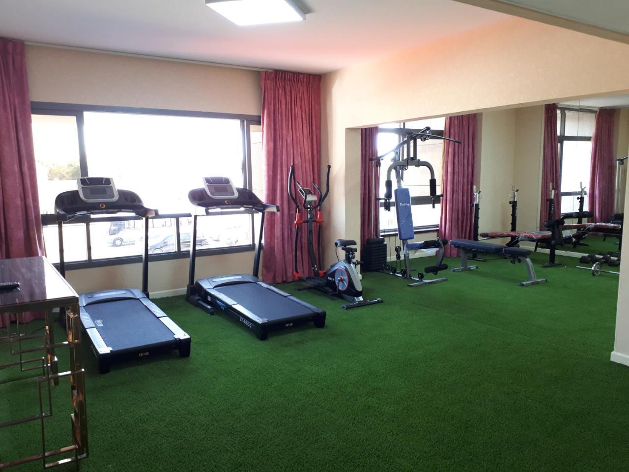 Top Hotel Apartments Al-Ain Eksteriør billede